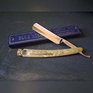 Blue Steel Straight Razor - Cream Handle